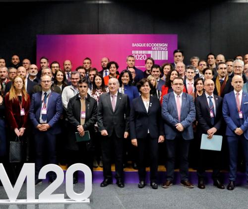 El consejero de Medio Ambiente reivindica la necesidad de replantear el modelo de gestión de residuos y de implantar una tasa ecológica 